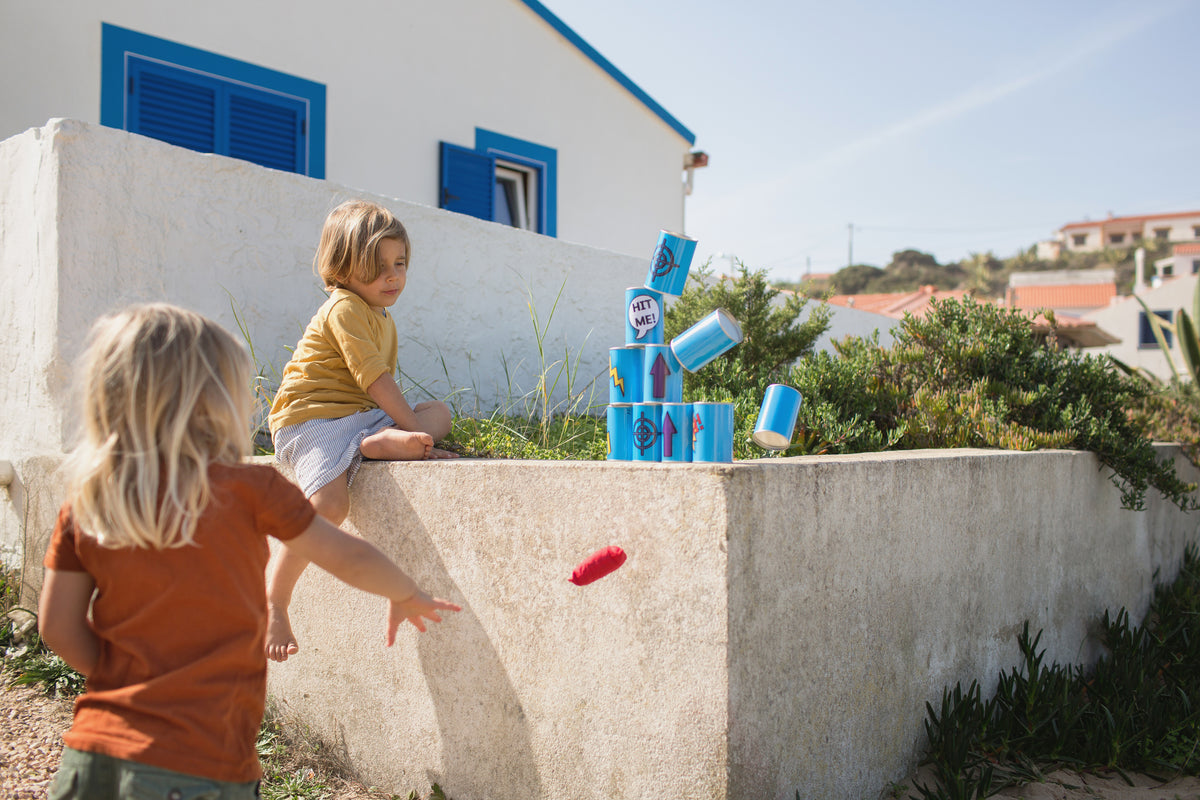 Tin Throwing - Blue