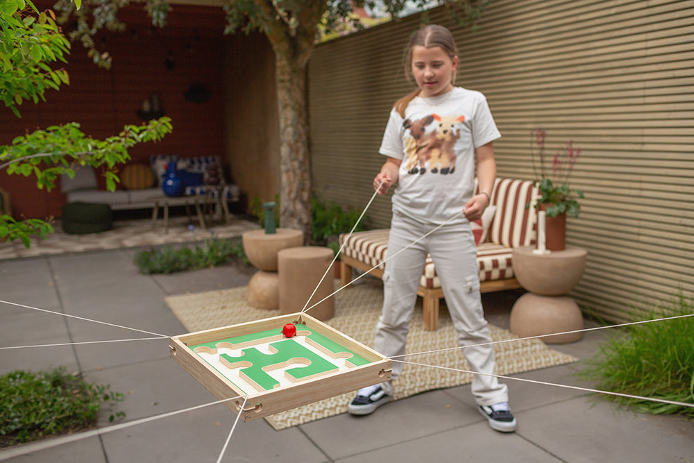 Active Coordination Game