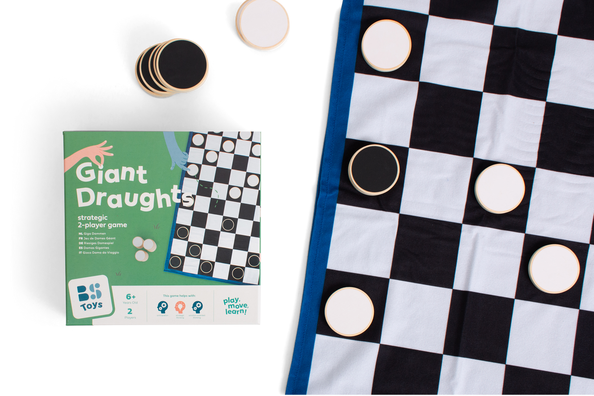 Giant Draughts